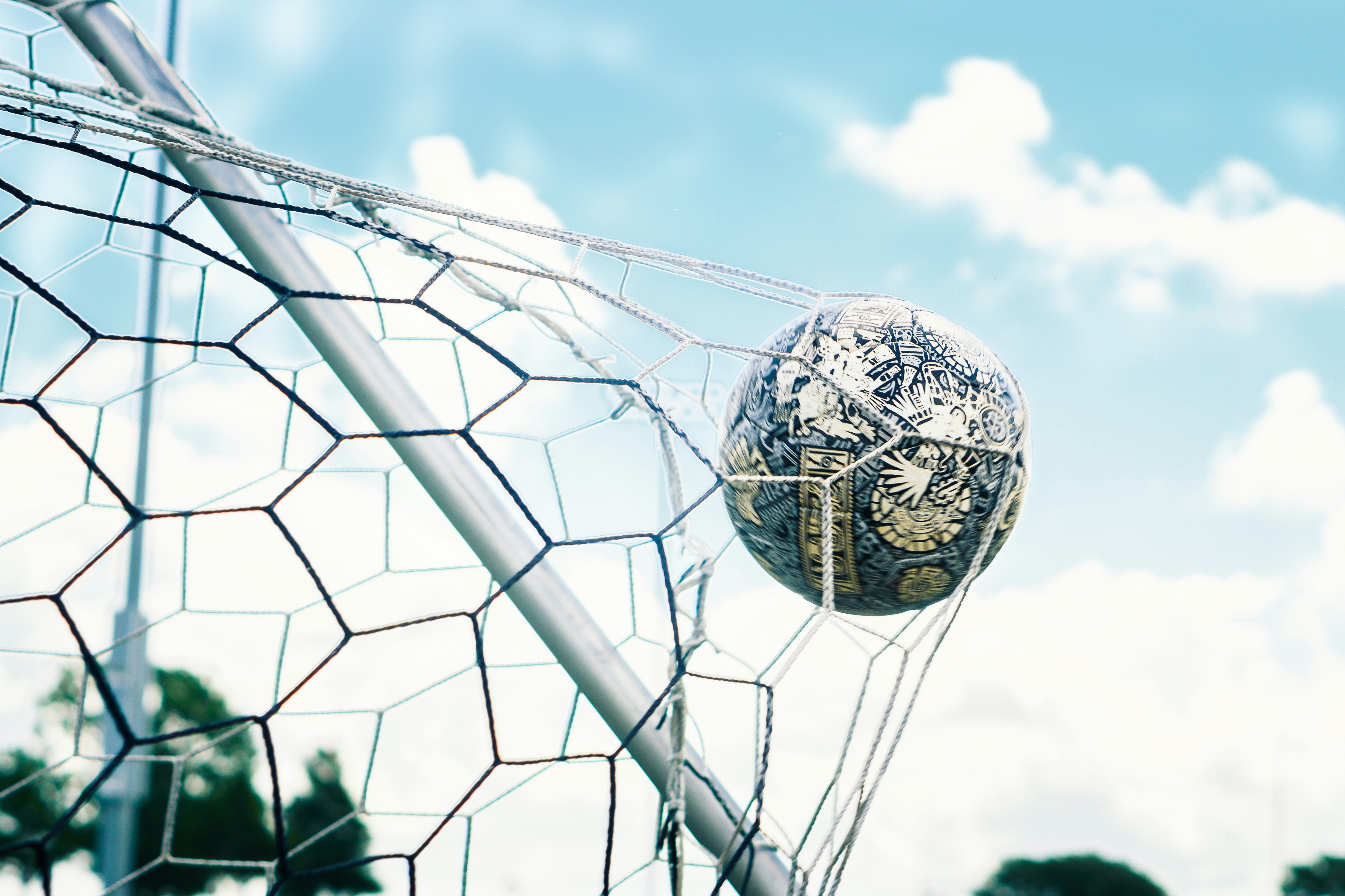 Goal foto di Chaos Soccer Gear di Unsplash